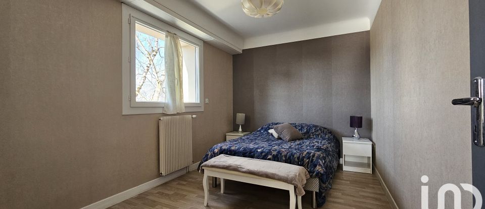 Apartment 4 rooms of 79 m² in Pau (64000)