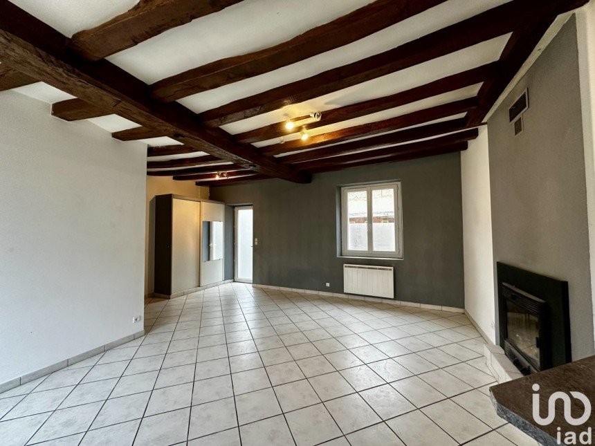 House 2 rooms of 60 m² in Bourgueil (37140)