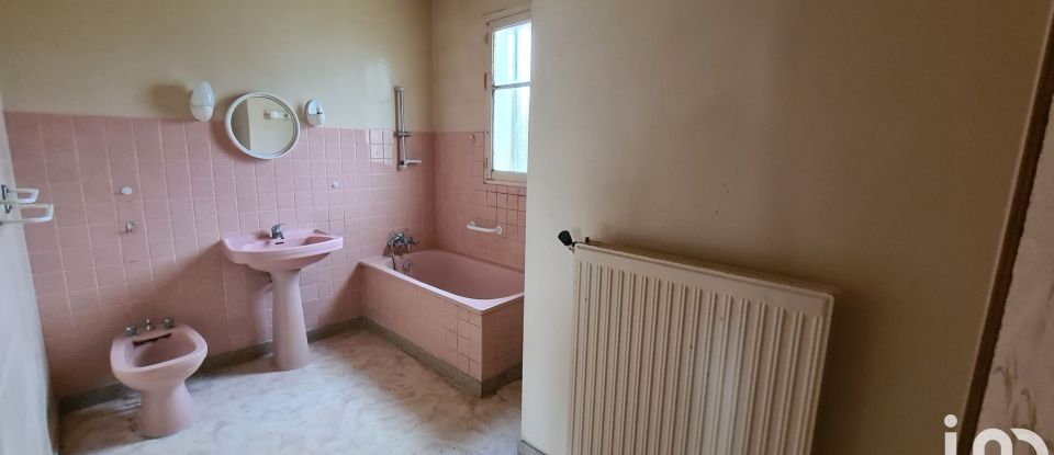 House 4 rooms of 90 m² in Saint-Maurice-Montcouronne (91530)