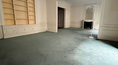 Apartment 4 rooms of 143 m² in Paris (75016)