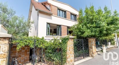 House 9 rooms of 162 m² in L'Haÿ-les-Roses (94240)