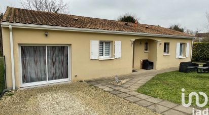 House 6 rooms of 105 m² in La Couronne (16400)