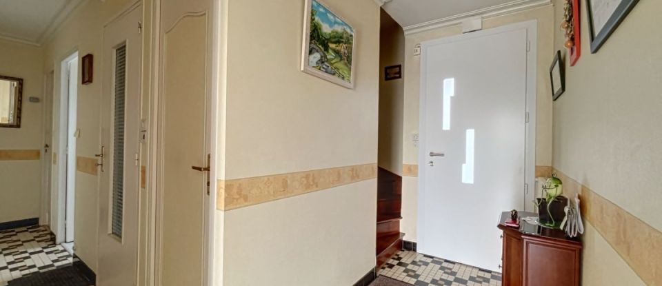 Traditional house 6 rooms of 108 m² in Loudéac (22600)