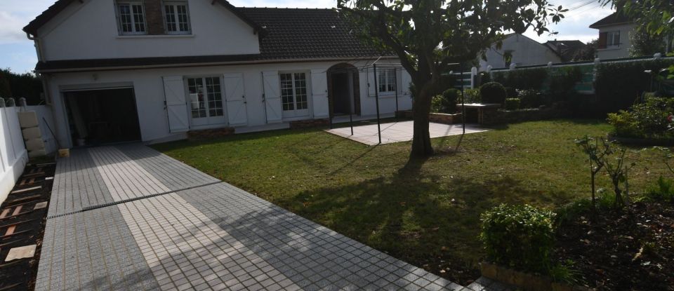 House 4 rooms of 105 m² in Gagny (93220)
