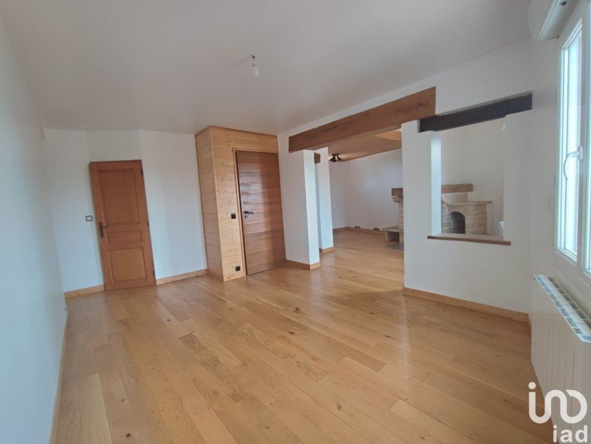 Appartement 5 pièces de 105 m² à Écouen (95440)