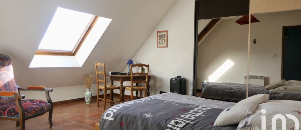 Maison traditionnelle 6 pièces de 143 m² à Bonnières-sur-Seine (78270)