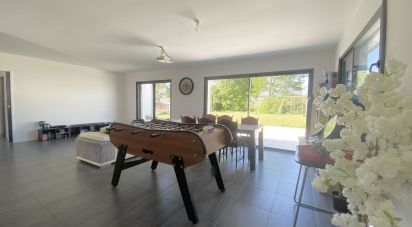 House 5 rooms of 119 m² in Saint-Georges-de-Pointindoux (85150)