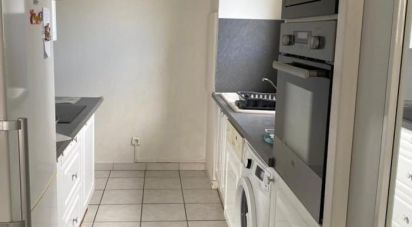 Apartment 4 rooms of 89 m² in Martigues (13500)