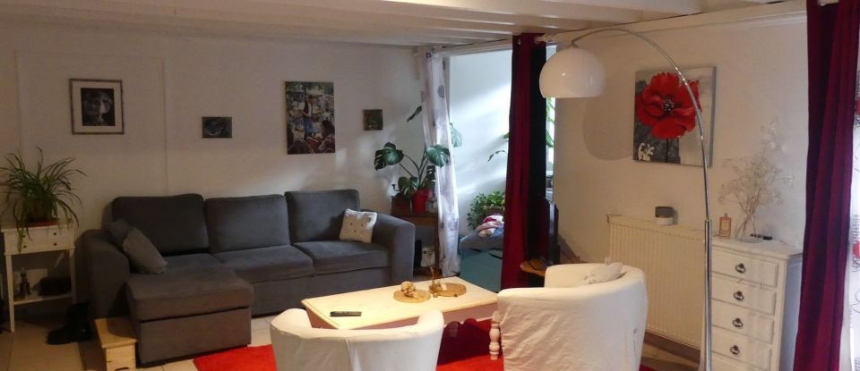 Appartement 5 pièces de 103 m² à Burzet (07450)