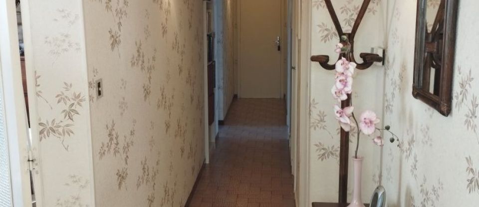 House 5 rooms of 98 m² in Orleix (65800)