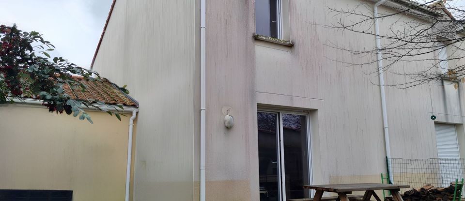House 3 rooms of 70 m² in Saint-Fulgent (85250)