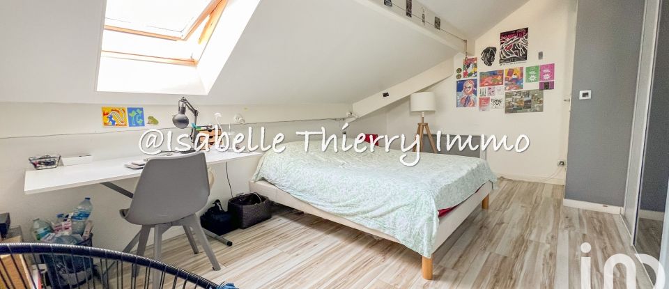Duplex 4 rooms of 72 m² in Linas (91310)