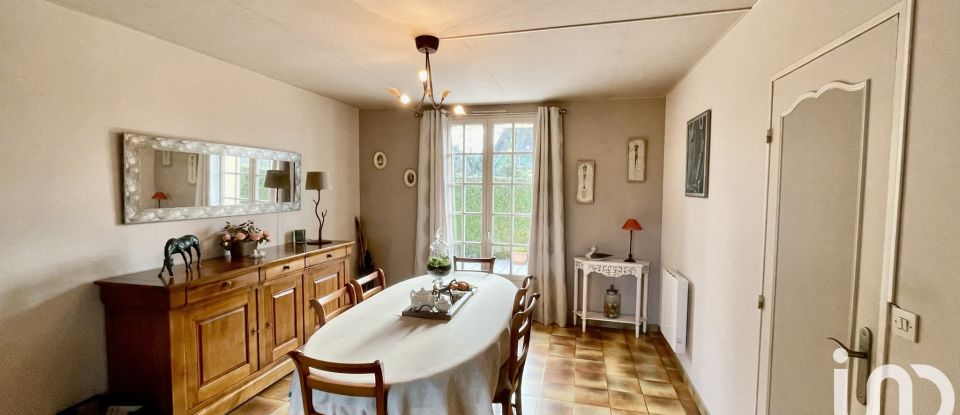 Maison traditionnelle 7 pièces de 125 m² à Loudéac (22600)