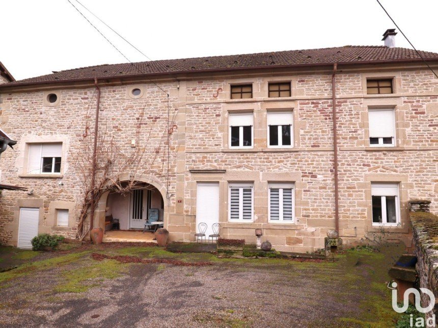 Maison 10 pièces de 318 m² à Demangevelle (70210)
