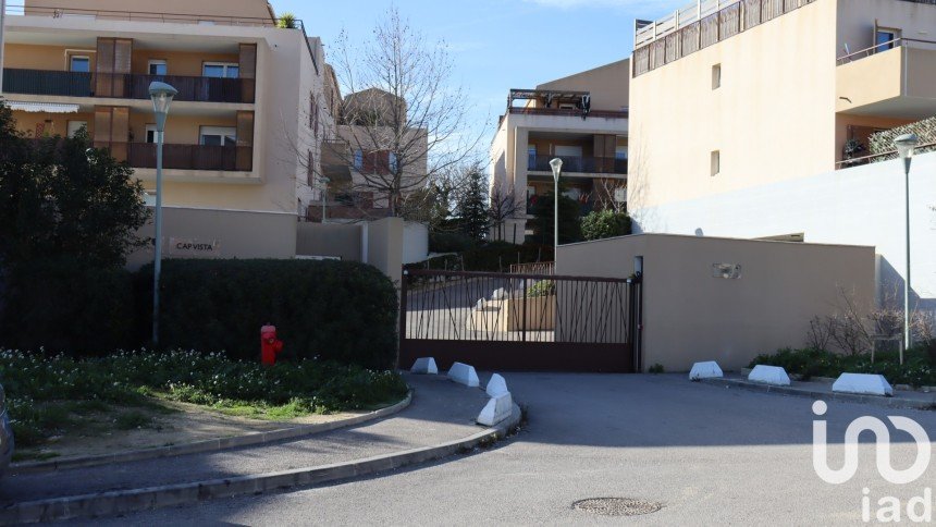 Parking of 15 m² in Marseille (13014)