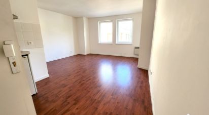 Apartment 1 room of 23 m² in Beaumont-sur-Oise (95260)