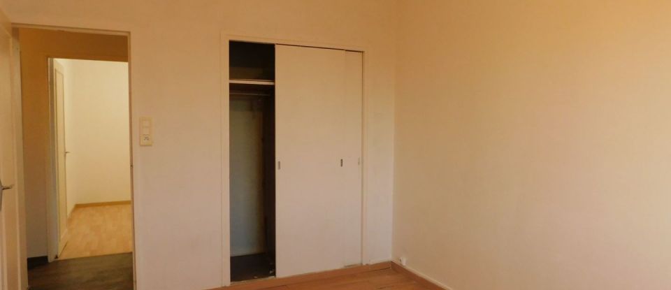 Appartement 4 pièces de 59 m² à Désertines (03630)