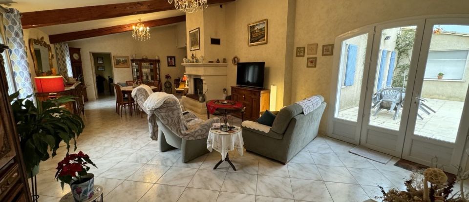 House 9 rooms of 300 m² in Beaucaire (30300)