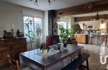 Country house 6 rooms of 117 m² in Vernoil-le-Fourrier (49390)