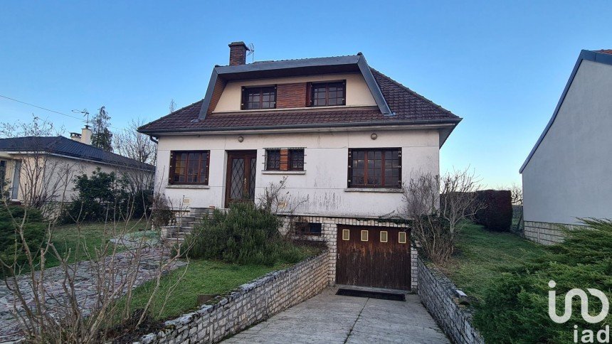 Maison 5 pièces de 140 m² à Fontenay-sur-Loing (45210)