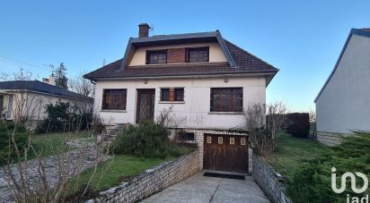 House 5 rooms of 140 m² in Fontenay-sur-Loing (45210)