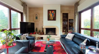 House 6 rooms of 155 m² in Le Raincy (93340)