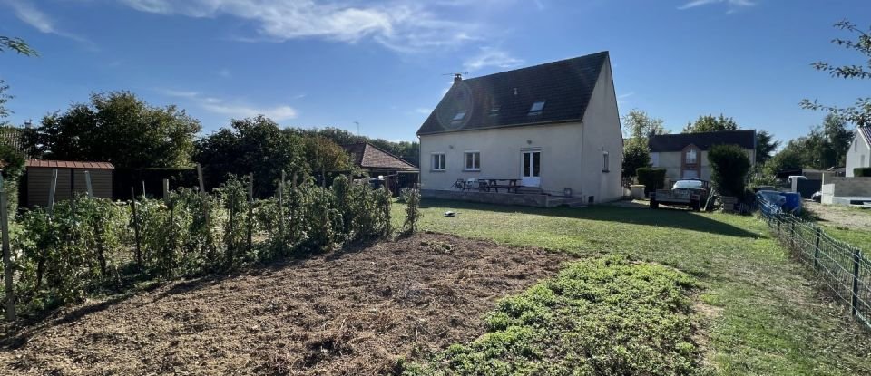House 7 rooms of 140 m² in Saint-Valérien (89150)