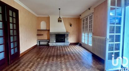 Maison traditionnelle 5 pièces de 93 m² à Saint-Caradec (22600)