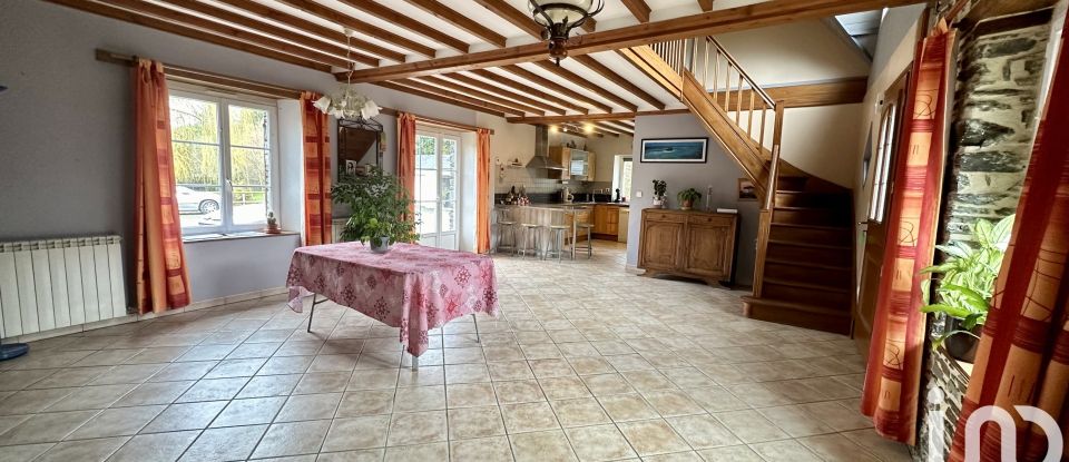 Maison traditionnelle 5 pièces de 125 m² à Bourgvallées (50750)
