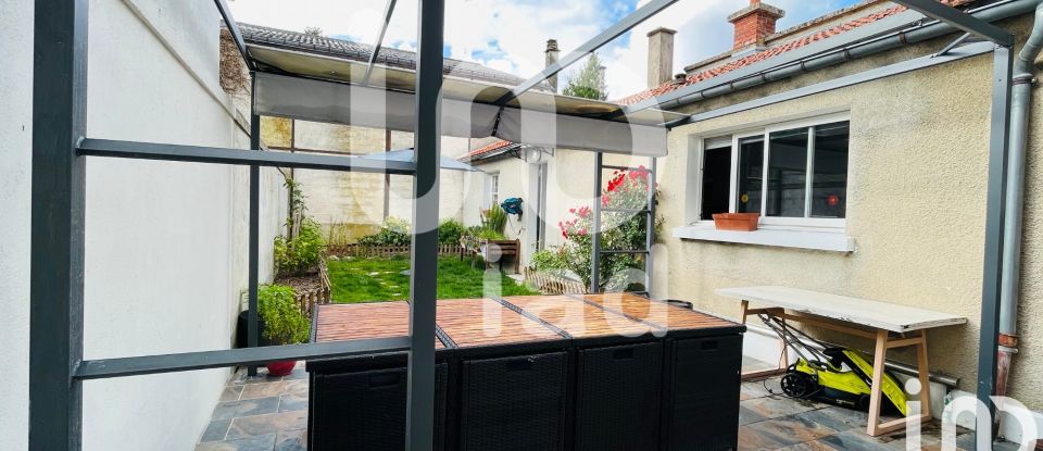 House 5 rooms of 154 m² in Fère-Champenoise (51230)
