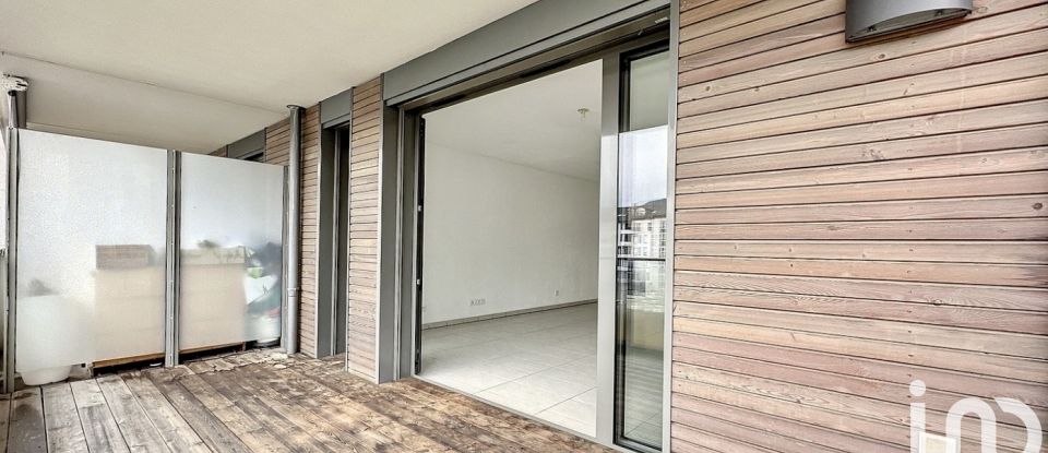 Apartment 3 rooms of 63 m² in Annecy (74000)