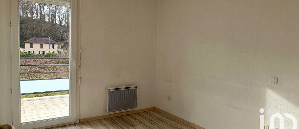 Apartment 3 rooms of 68 m² in Pau (64000)