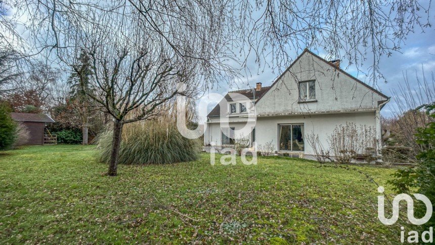 House 6 rooms of 378 m² in Lagny-sur-Marne (77400)