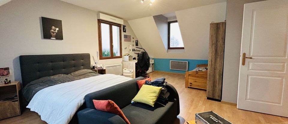 House 5 rooms of 121 m² in Arelaune-en-Seine (76940)