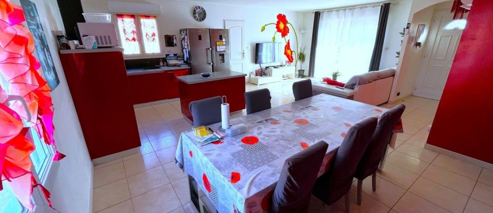 House 6 rooms of 107 m² in Donzère (26290)