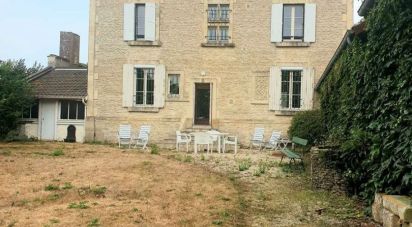 House 10 rooms of 274 m² in Amfreville (14860)