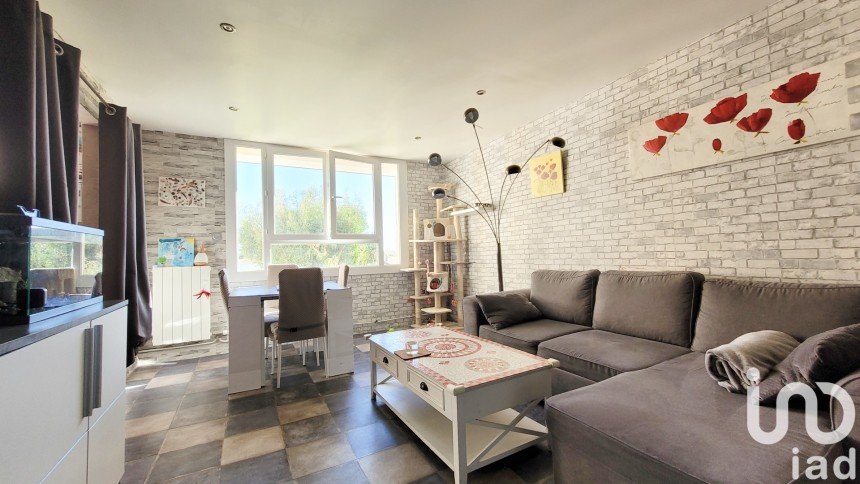 Apartment 4 rooms of 65 m² in Fréjus (83600)