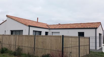 House 6 rooms of 112 m² in Beaurepaire (85500)