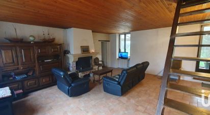 House 4 rooms of 184 m² in Escrennes (45300)