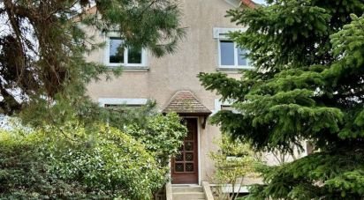 House 7 rooms of 111 m² in Savigny-sur-Orge (91600)