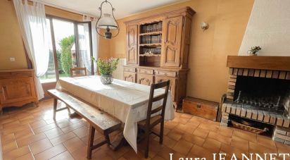 House 6 rooms of 133 m² in Courdimanche (95800)