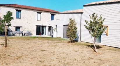 House 5 rooms of 145 m² in L'OIE (85140)