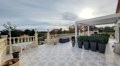 House 4 rooms of 98 m² in Seillons-Source-d'Argens (83470)