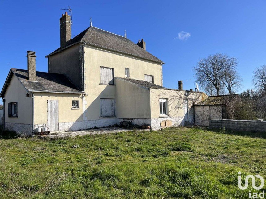 House 5 rooms of 141 m² in La Ferrière-en-Parthenay (79390)