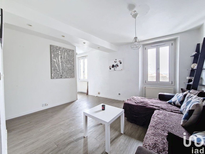 Appartement 4 pièces de 72 m² à Villeneuve-le-Roi (94290)