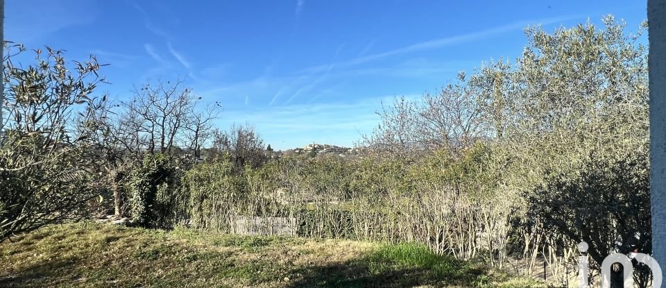 Land of 2,300 m² in Châteauneuf-Grasse (06740)