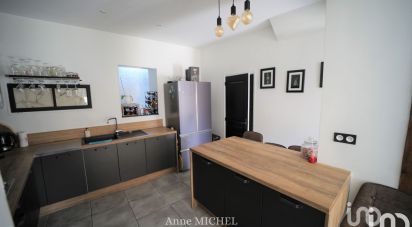House 5 rooms of 105 m² in Marseille (13016)