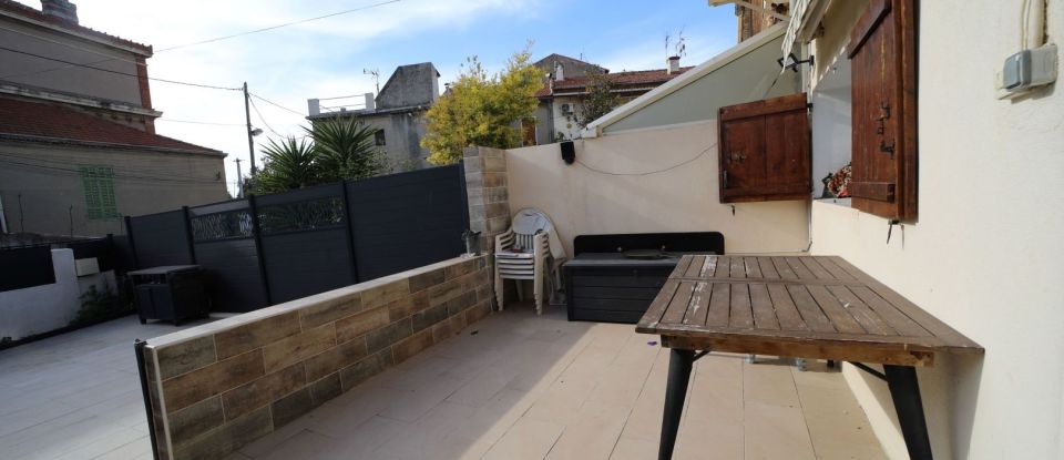 House 5 rooms of 105 m² in Marseille (13016)