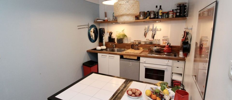 Apartment 2 rooms of 51 m² in Paris (75020)
