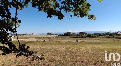 Land of 601 m² in Meillon (64510)